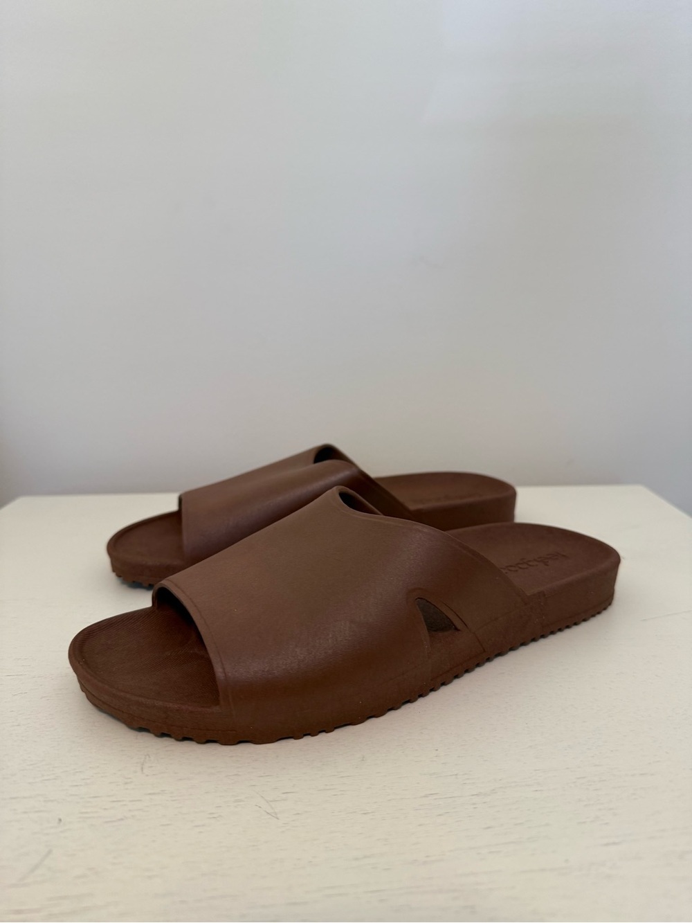Feelgoodz Slide Sandals Brown // Women's M 8.5-9.5
